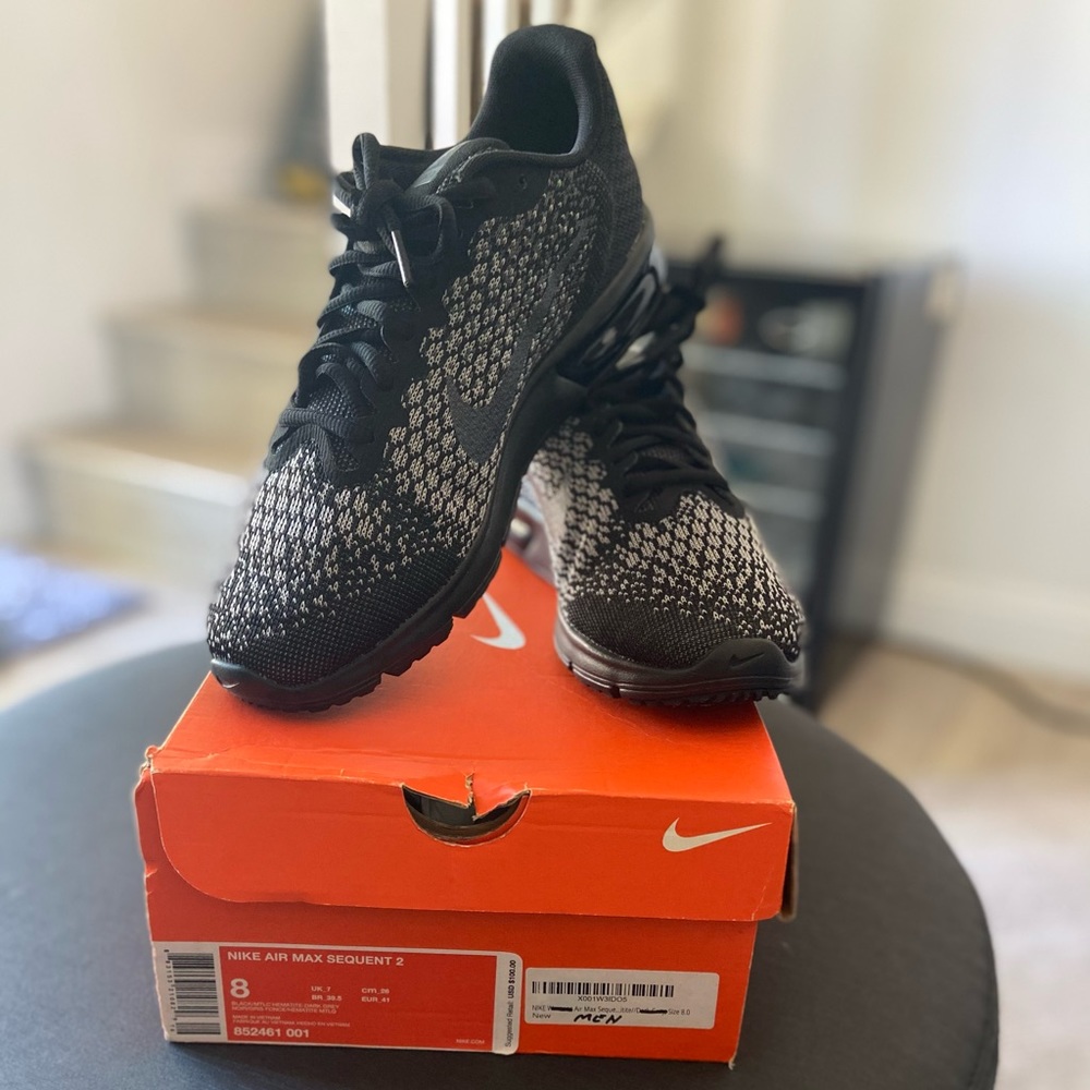 NIB Nike Airmax Sequent 2 - Men’s 8 Women’s 9.5